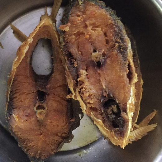 ইলিশ ভাজার ছবি